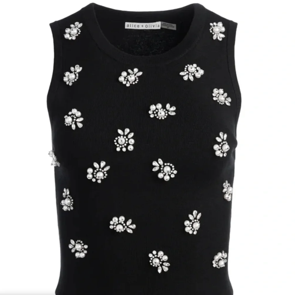 New Alice and Olivia Amity embellished cropped tank - Picture 1 of 12